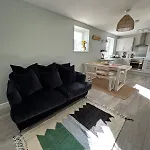 1 Bed Flat In Fishponds *