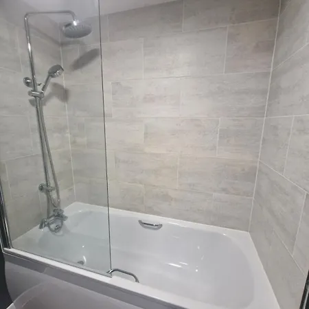 1 Bed Flat In Fishponds *