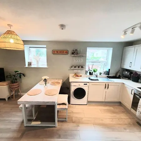 1 Bed Flat In Fishponds بريستول